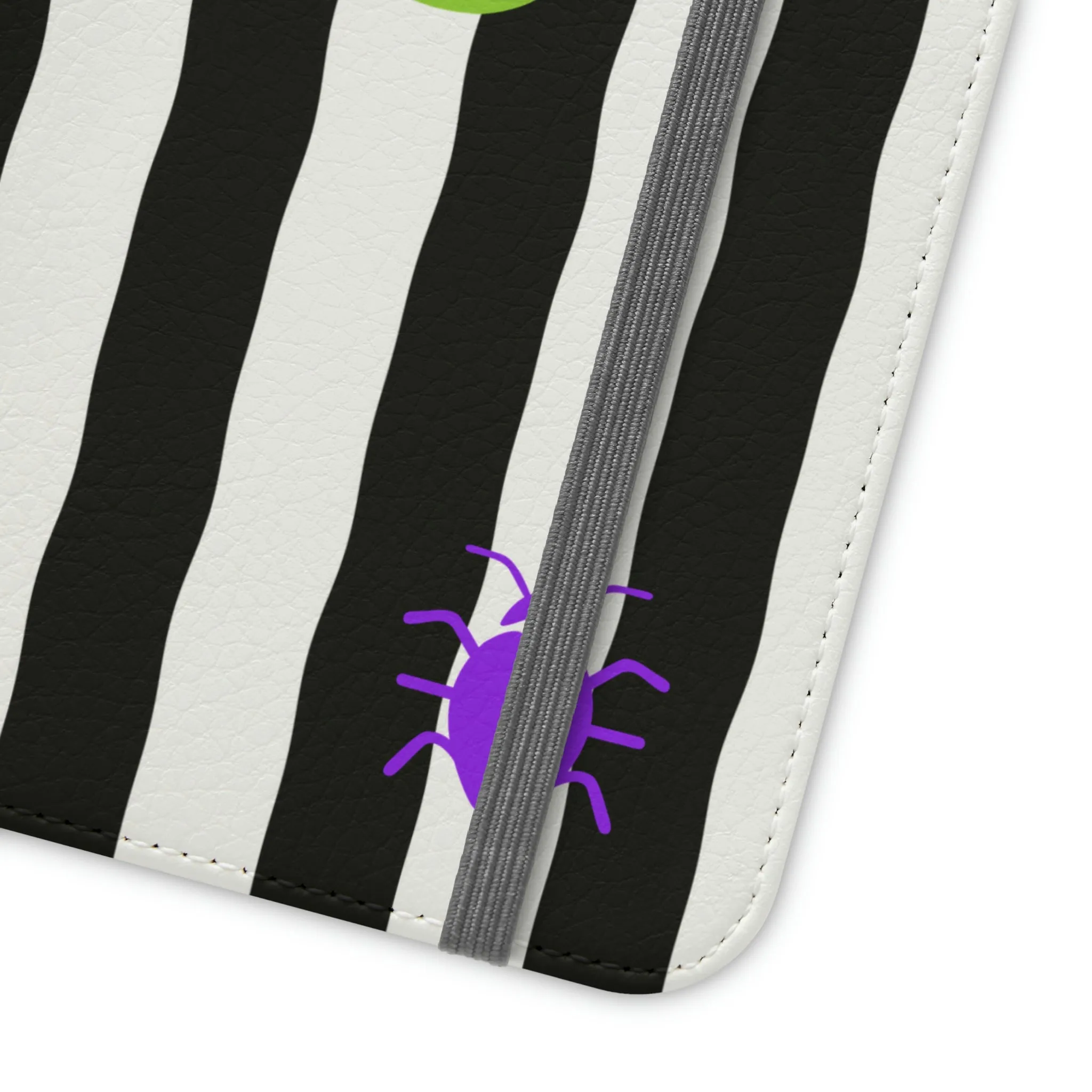 Beetlejuce & Sandworm Street Style | Horror Freak Flip Wallet Phone Case