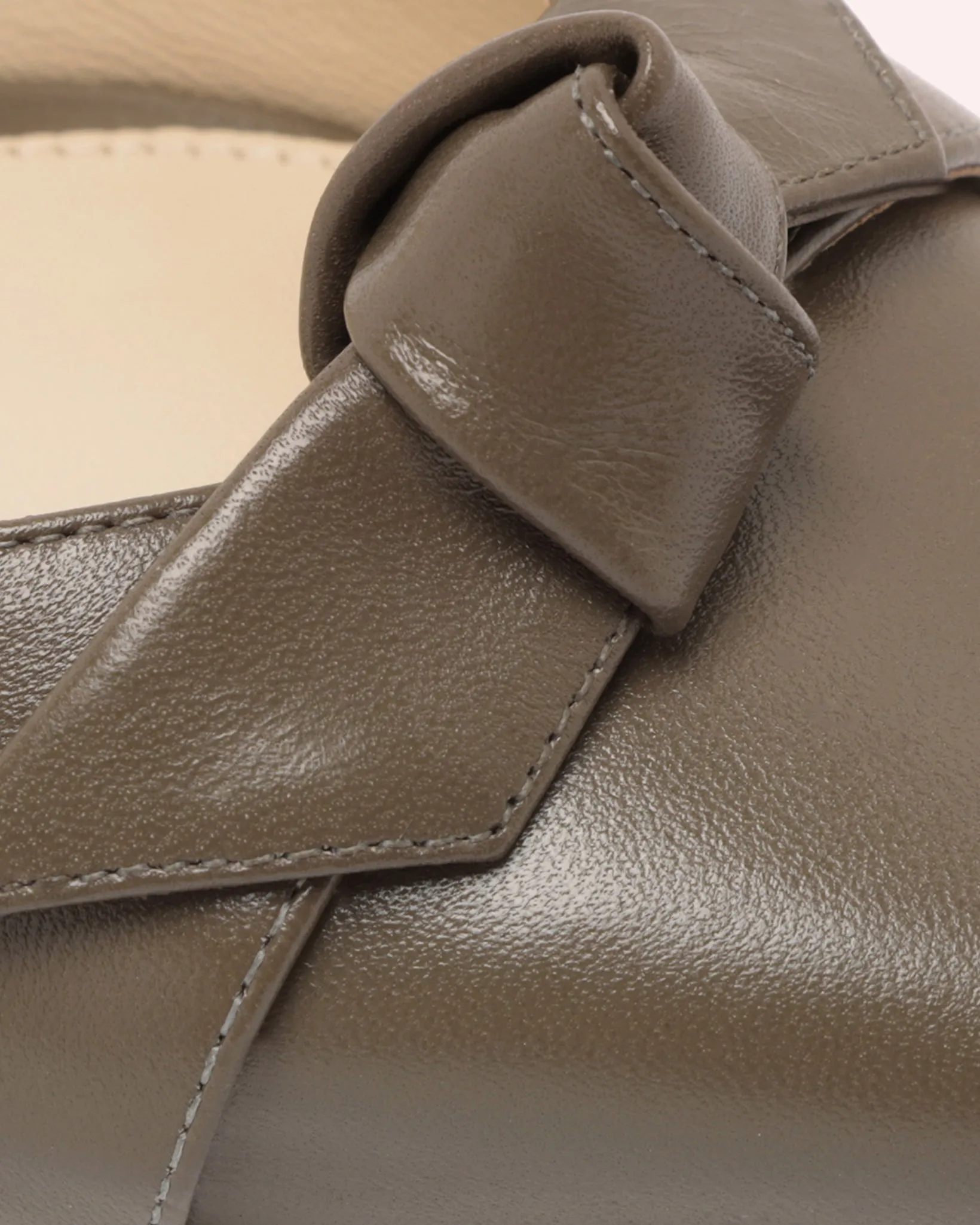 Clarita Slingback 50 Pebble