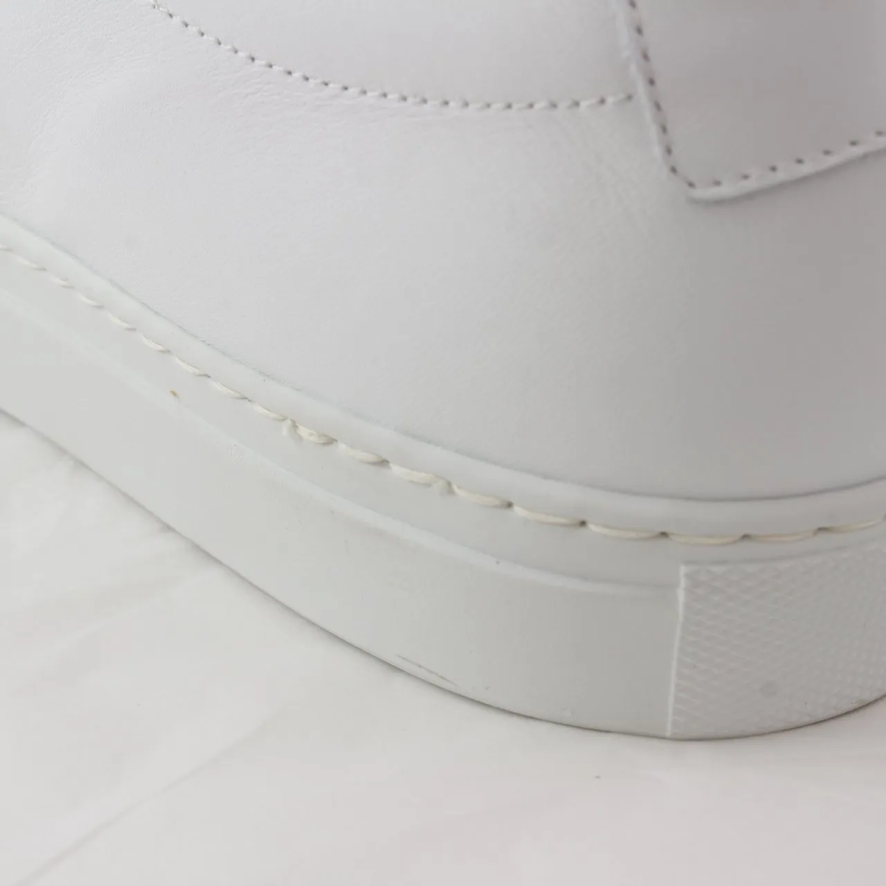 Common Pro Achilles Low Trainers White