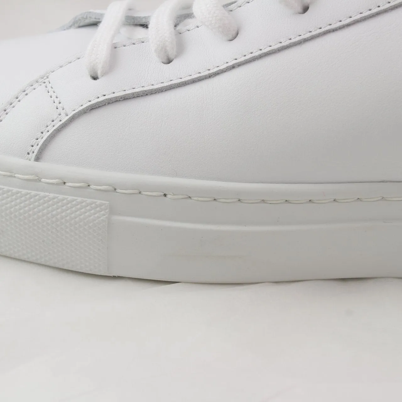 Common Pro Achilles Low Trainers White