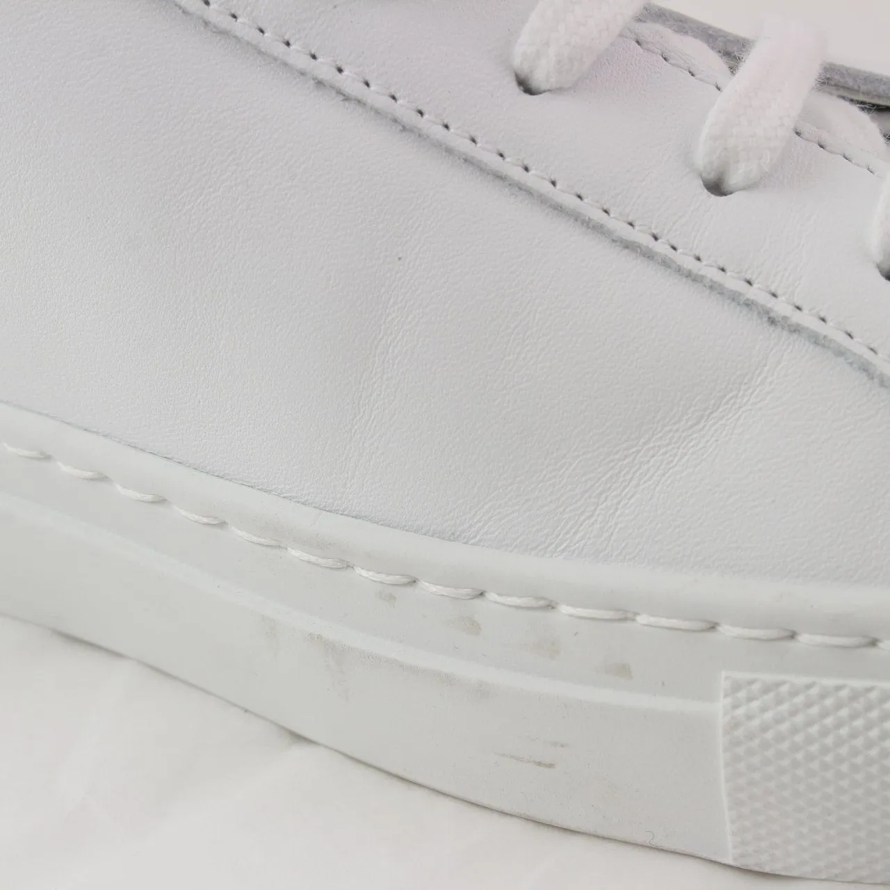 Common Pro Achilles Low Trainers White