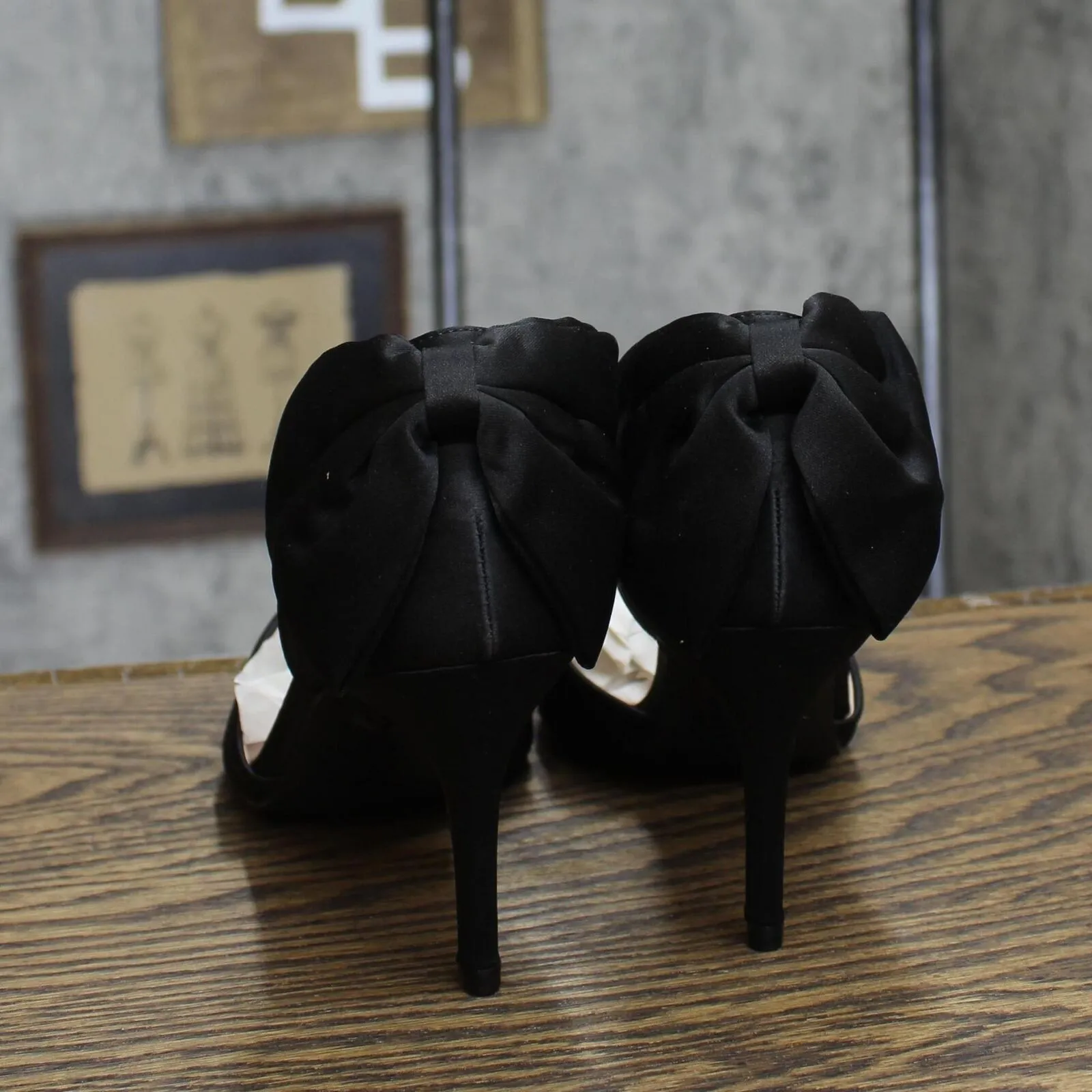 Journee Collection Womens Tanzi Satin D'Orsay Heels Shoes TANZI-PUMP Black 9M
