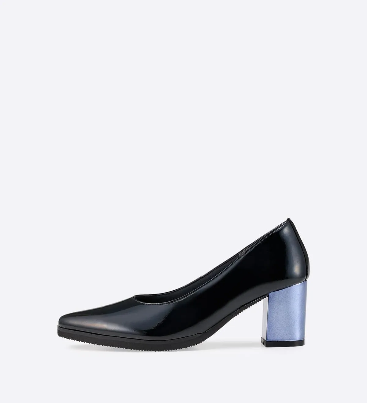 Pointed mirror heel pumps