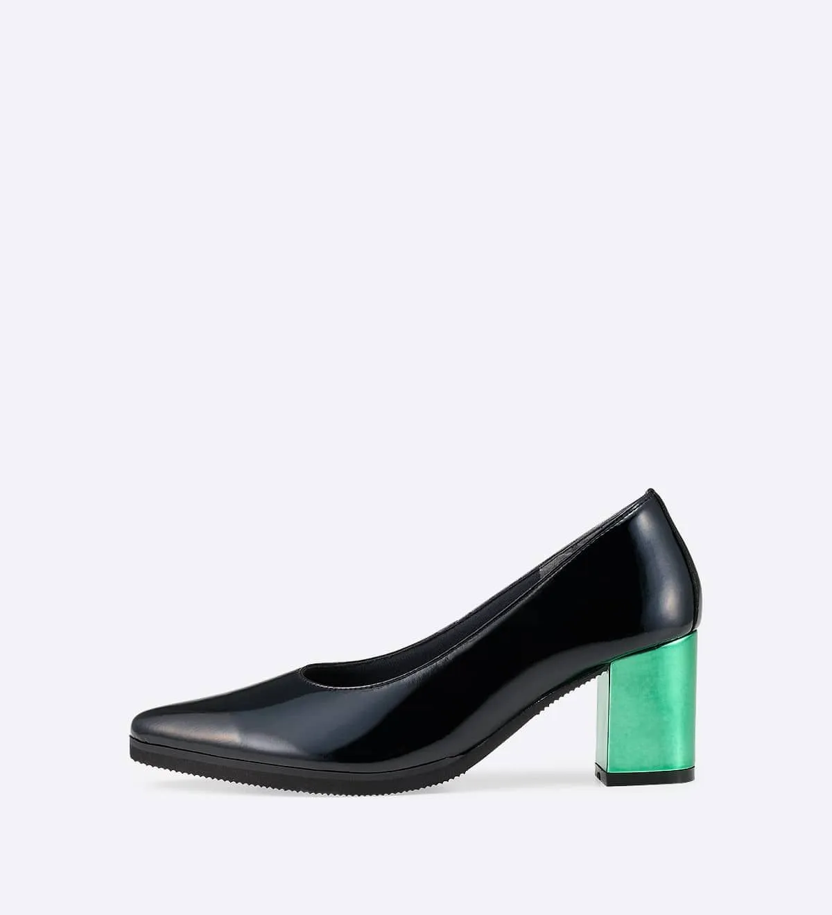 Pointed mirror heel pumps