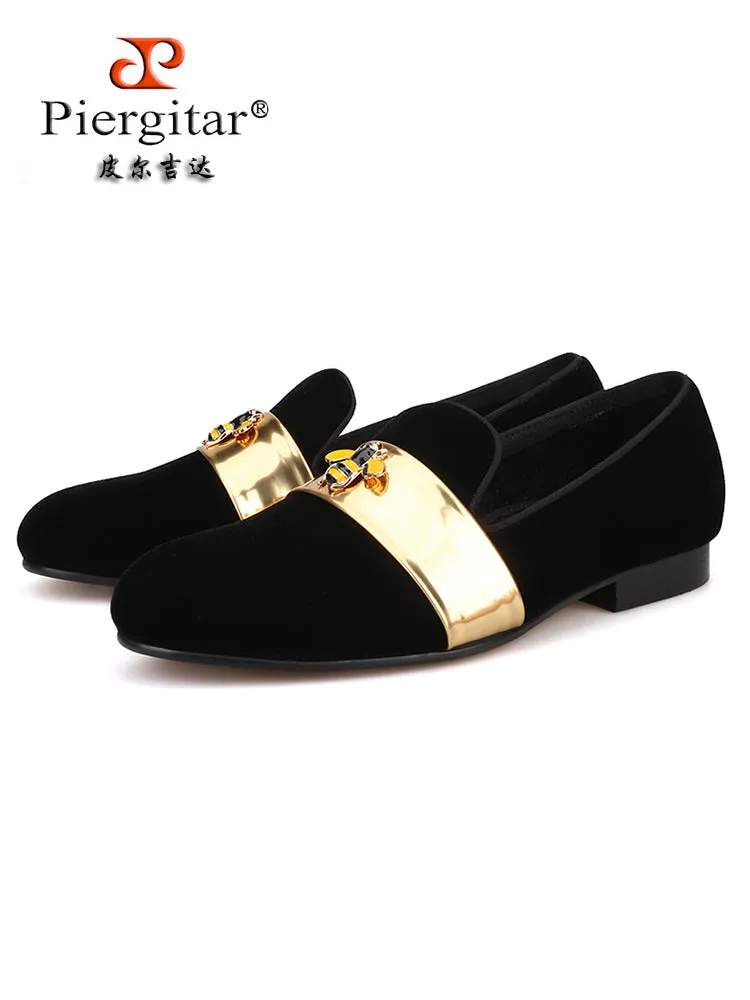 Spring and summer new men's handmade loafers patent leather gold belt small bee buckle European and American trendy slip-on banquet shoes for men