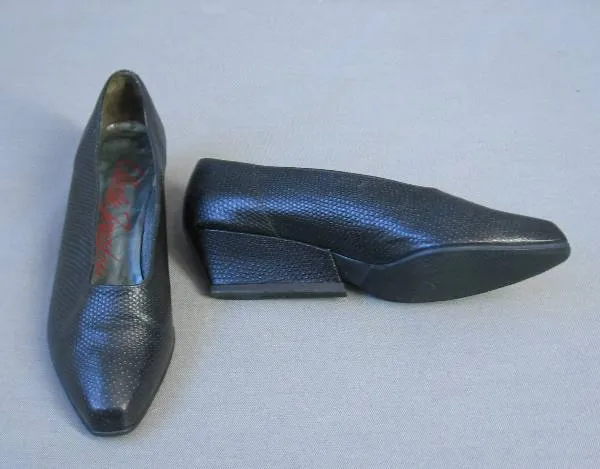 Vintage 80s Charles Jourdan Heels Wedge Sculptural Shoes Stingray Leather 7.5 VFG