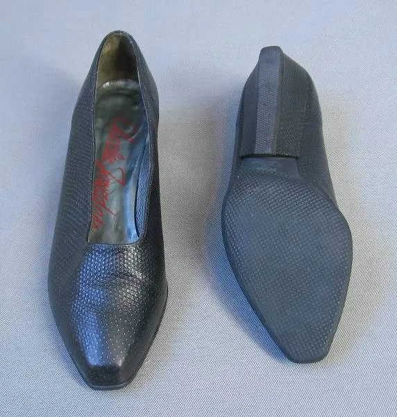 Vintage 80s Charles Jourdan Heels Wedge Sculptural Shoes Stingray Leather 7.5 VFG